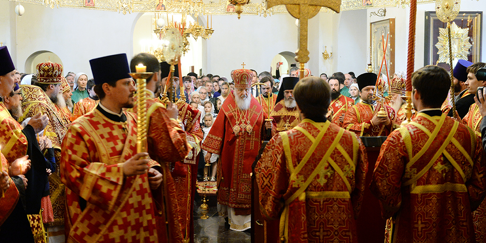 Патриарх Кирилл совершил Всенощное бдение в Успенском соборе монастыря